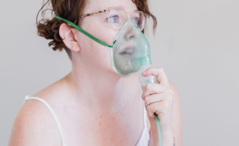 What is the connection between bad oral health and asthma?