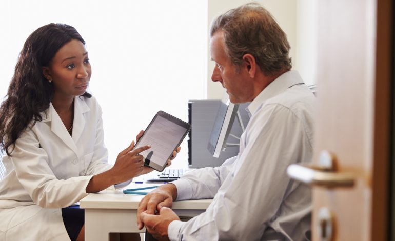 How to nudge doctors to write fewer antibiotics prescriptions