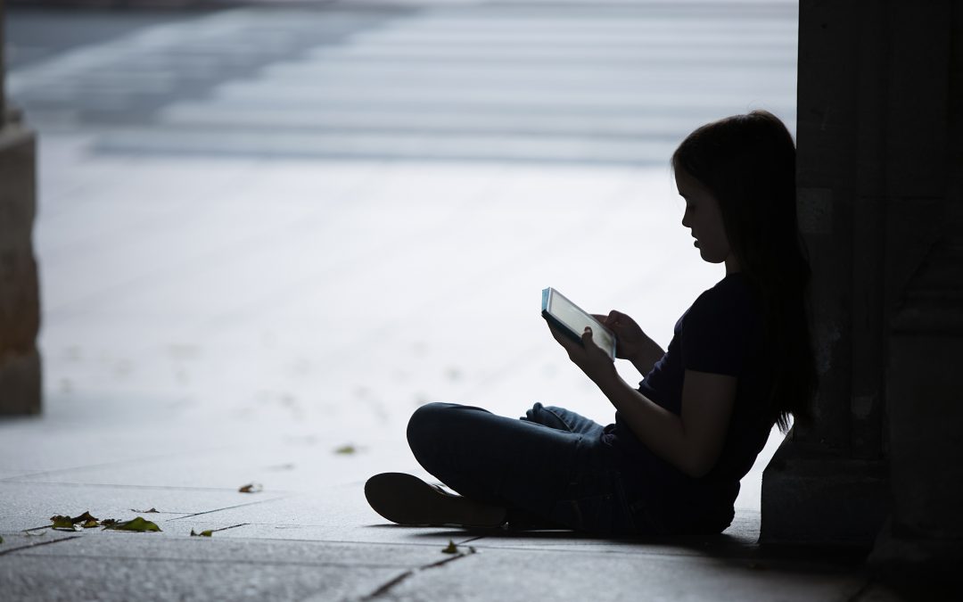 Social Media leads to Depression: How Can You Help?