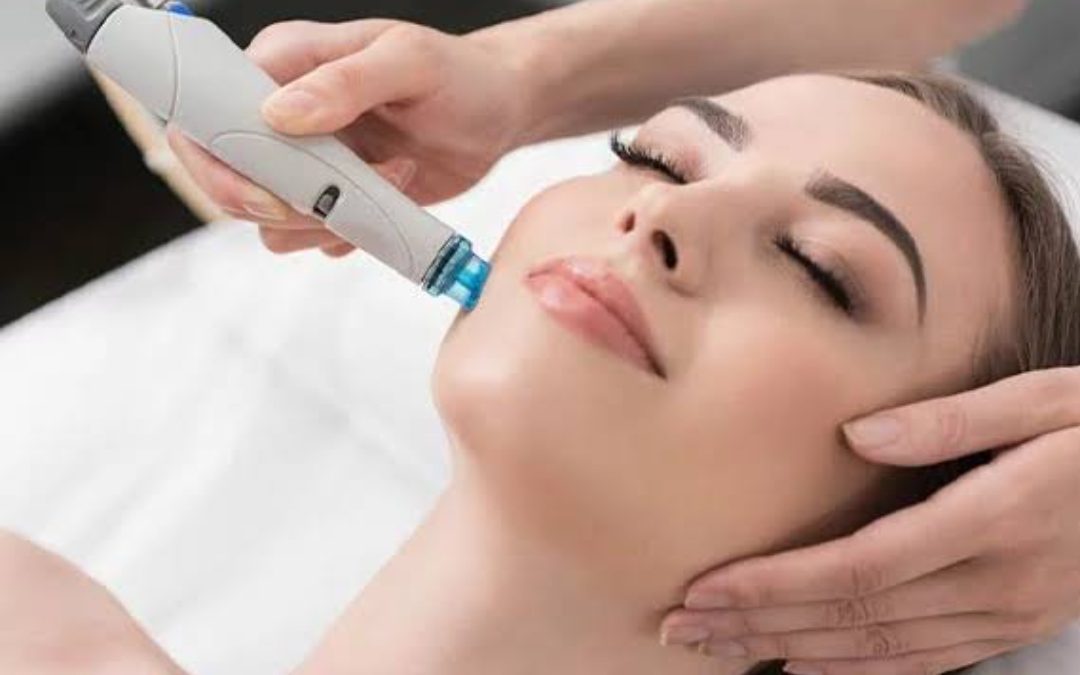 Salon facial vs Medi-facial: Which one is better
