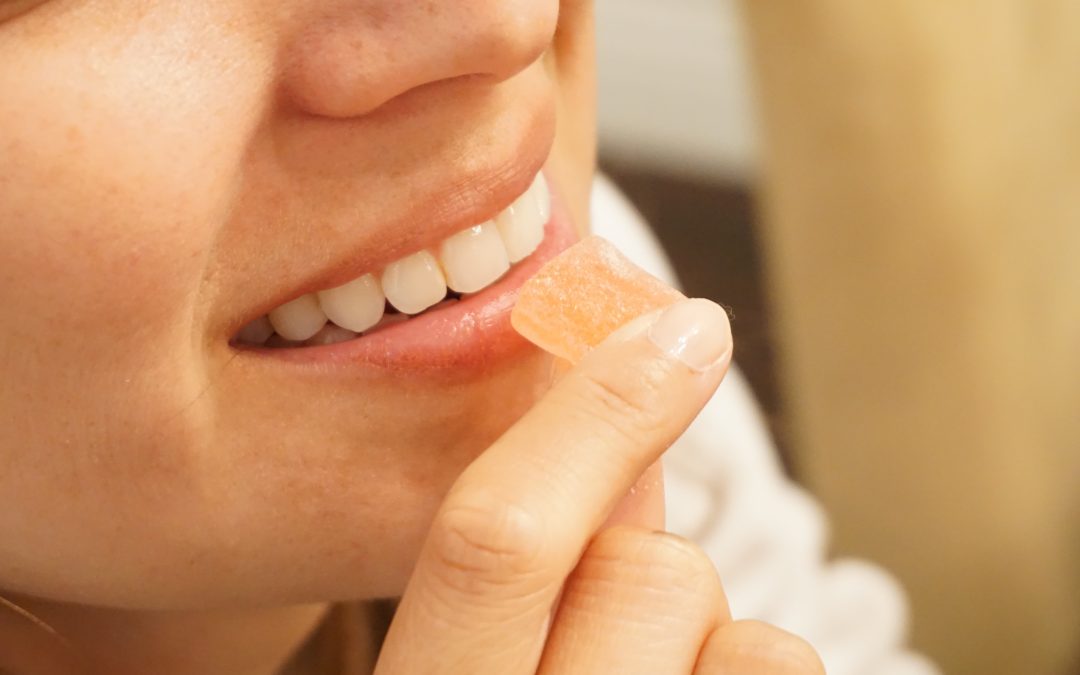 How to fix a gummy smile: here are all your best options.